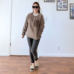 Patagonia pullover fleece